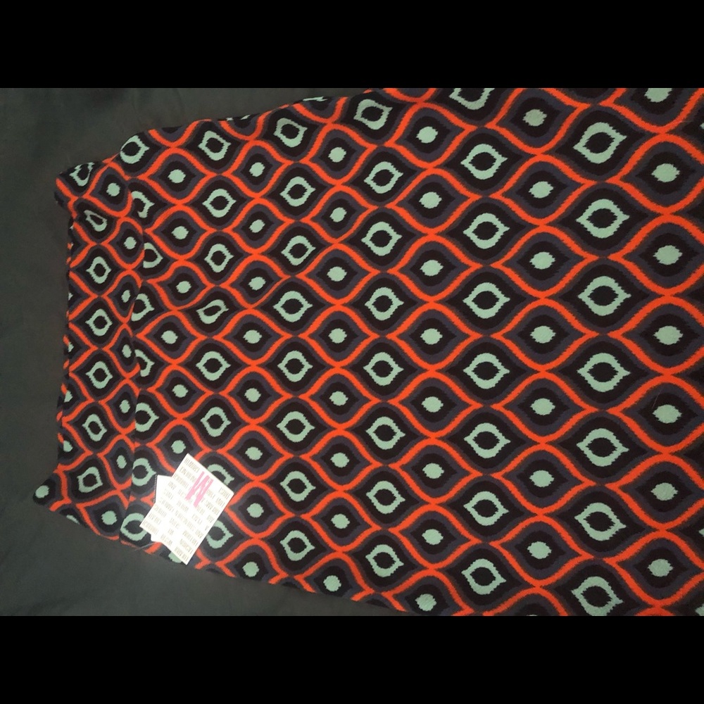 NWT Lularoe Cassie Skirt